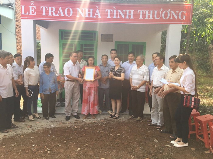 Công ty CP Thiết bị Văn phòng Trao tặng nhà Đại Đoàn Kết ở Huyện Hớn Quảng, Tỉnh Bình Phước