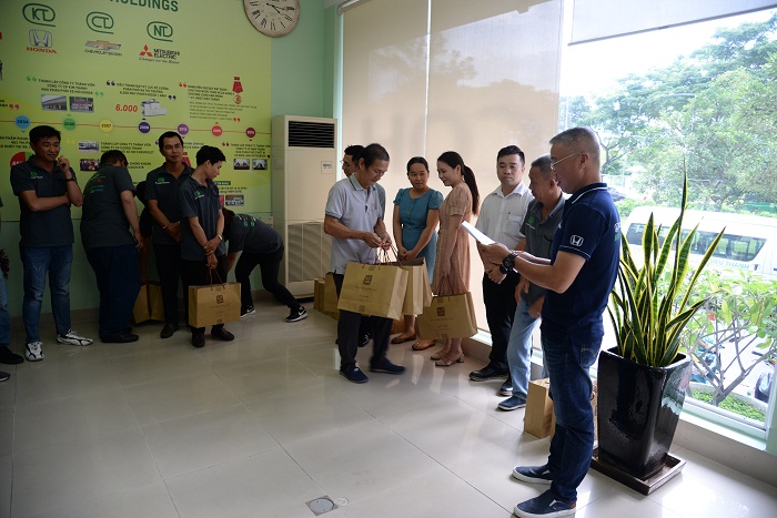 Nhân Viên Xuất Sắc Quý II